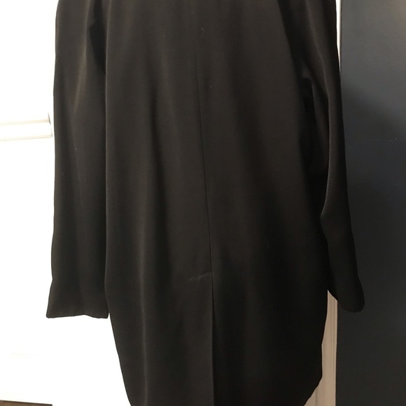 Classic black coat size large - Picture 5 of 6